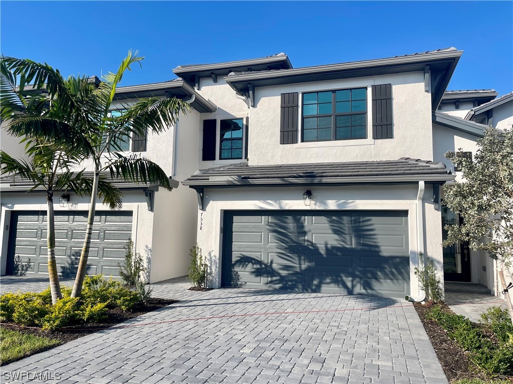 7538 Rockefeller Drive Naples FL 34119 223016721 image1
