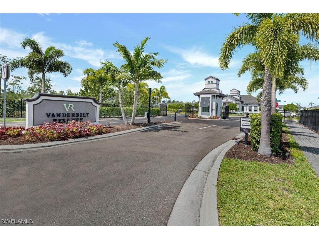 7539 Rockefeller Drive Naples FL 34119 224017970 image1