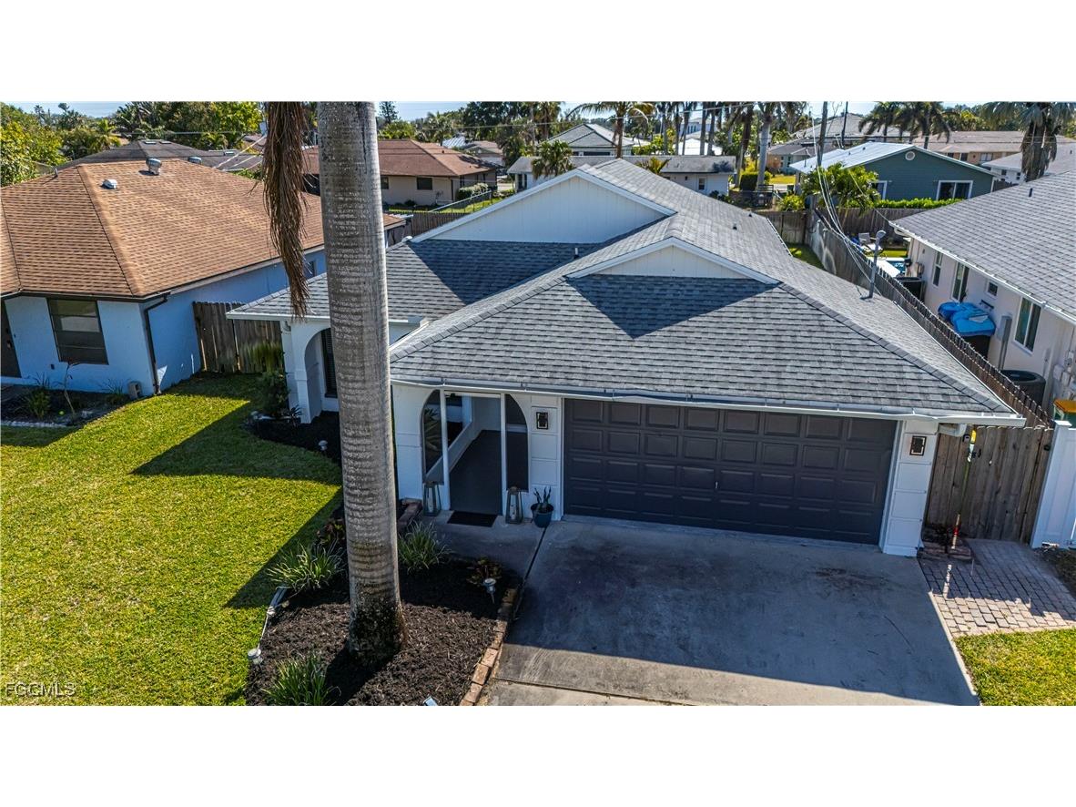 754 105th Avenue N Naples FL 34108 2026000992 image1