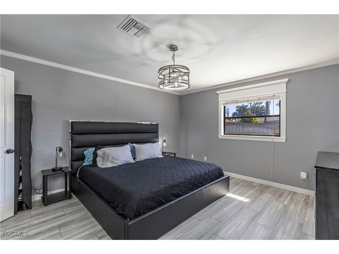 754 105th Avenue N Naples FL 34108 2026000992 image15