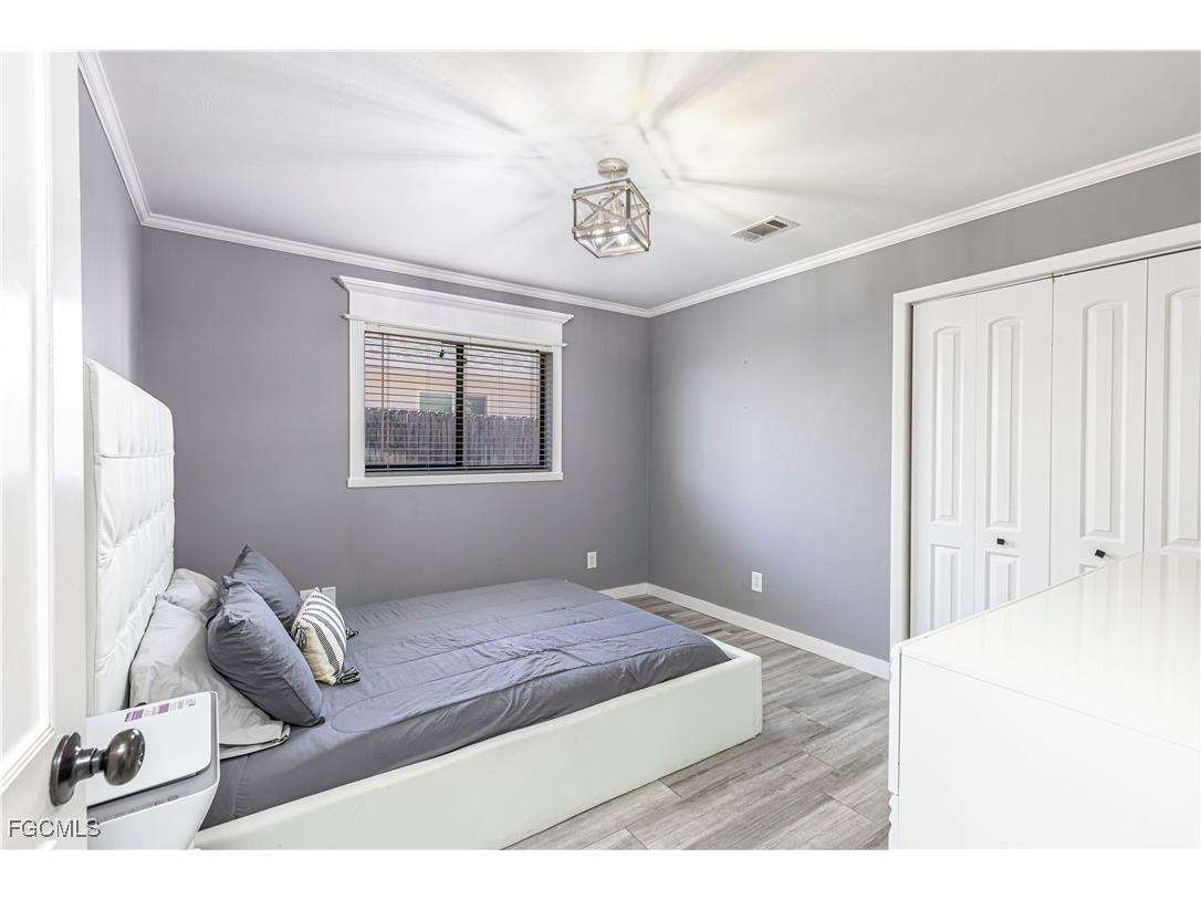 754 105th Avenue N Naples FL 34108 2026000992 image18