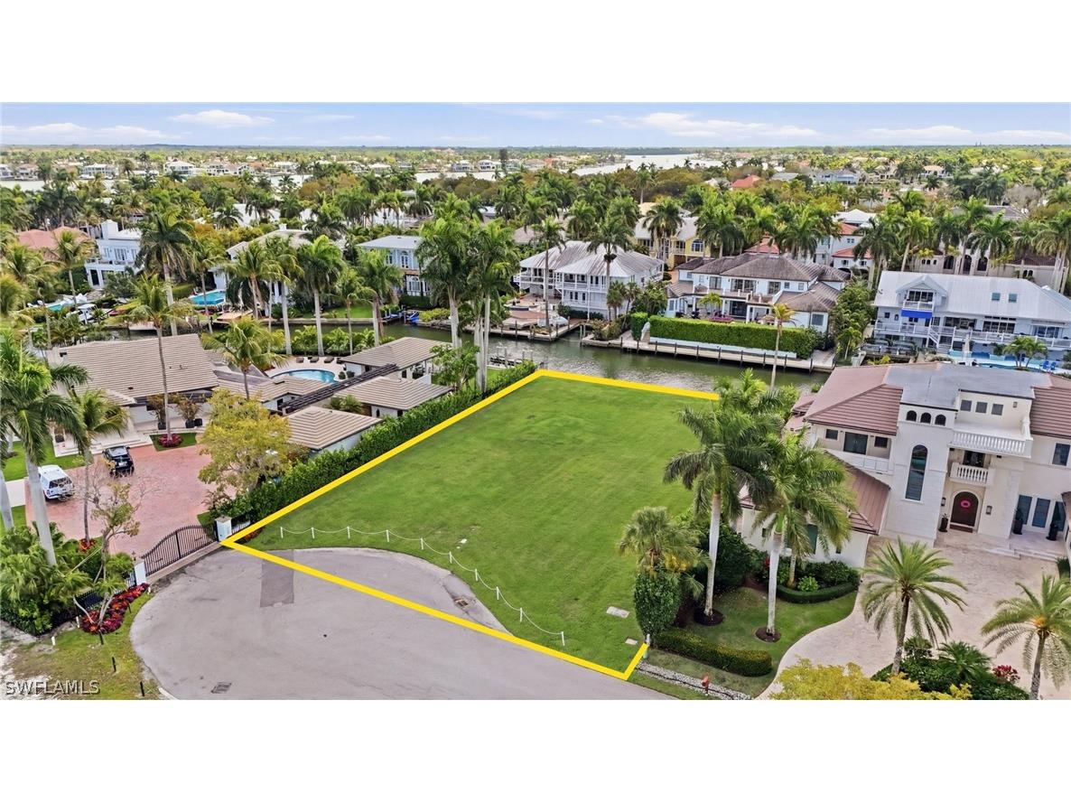 754 16th Avenue S Naples FL 34102 226009457 image1