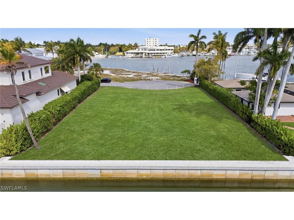 754 16th Avenue S Naples FL 34102 226009457 image10