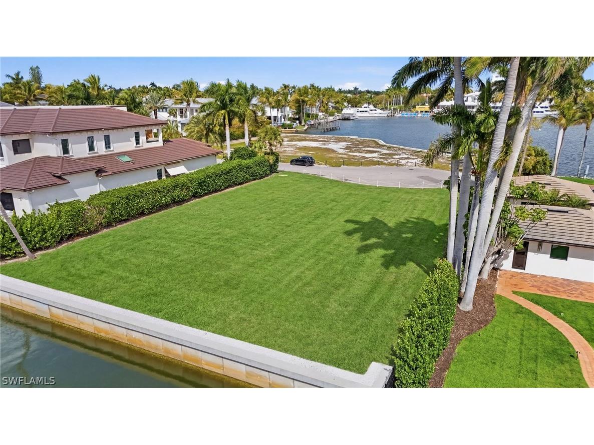 754 16th Avenue S Naples FL 34102 226009457 image11