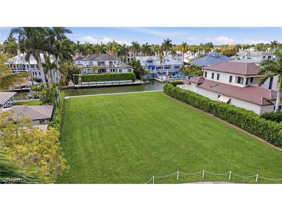 754 16th Avenue S Naples FL 34102 226009457 image6