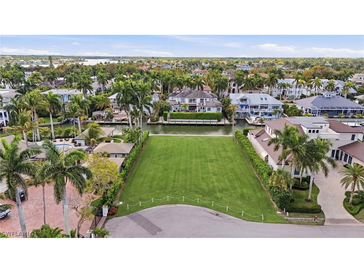 754 16th Avenue S Naples FL 34102 226009457 image8