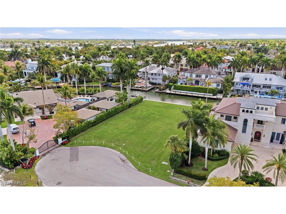 754 16th Avenue S Naples FL 34102 226009457 image9