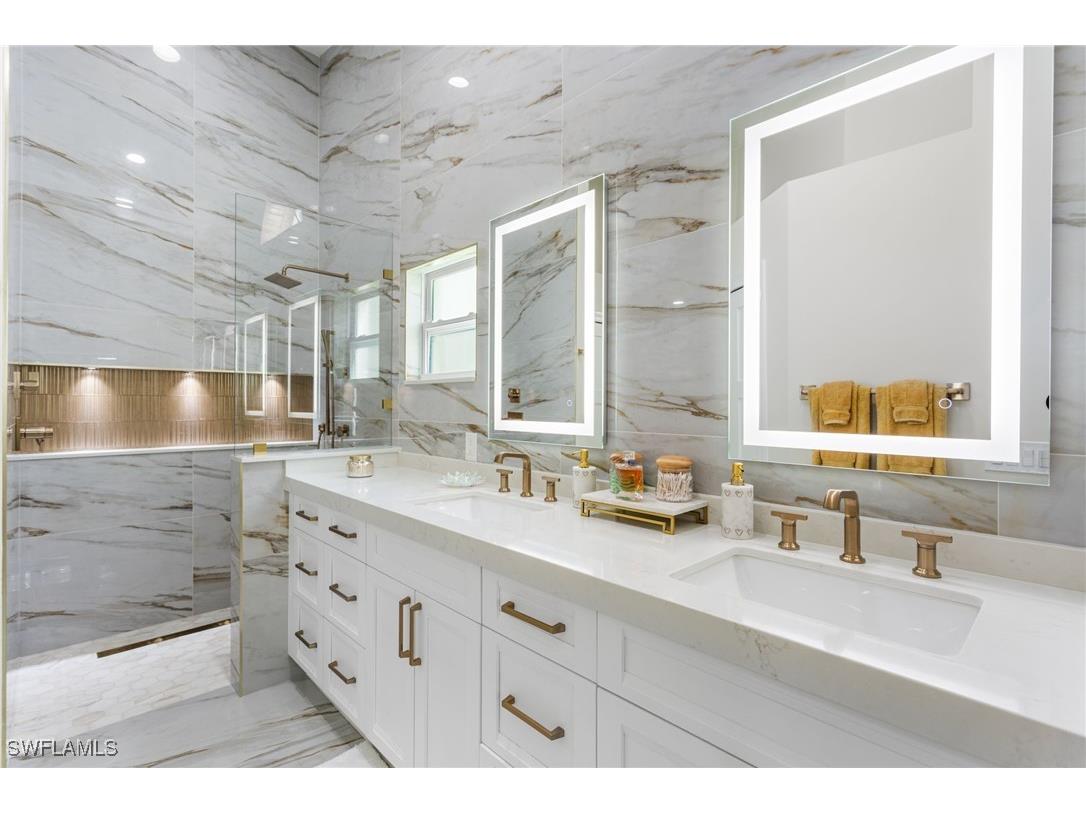 754 Wiggins Bay Drive Naples FL 34110 225068594 image18