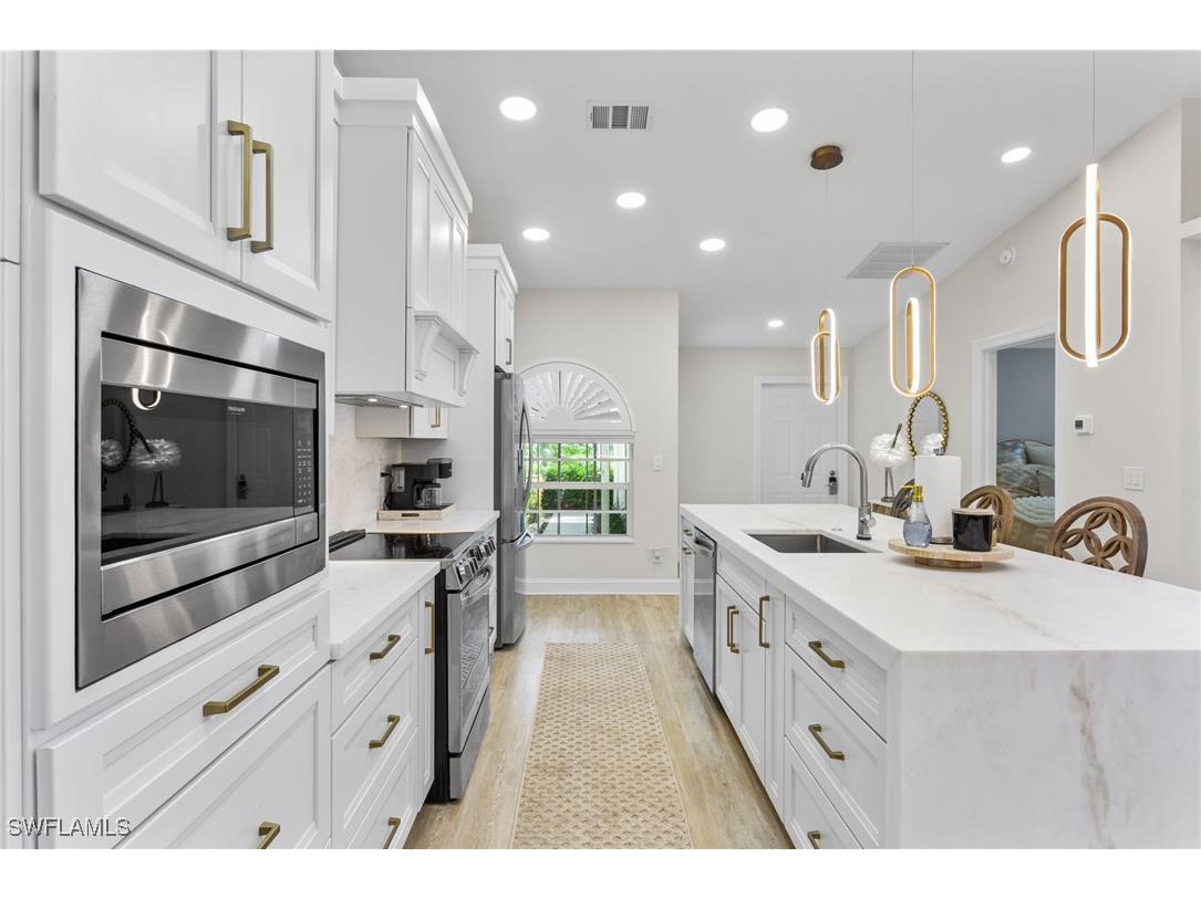 754 Wiggins Bay Drive Naples FL 34110 225068594 image2