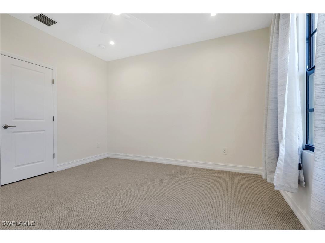 7540 Carnegie Way Naples FL 34119 226003905 image15
