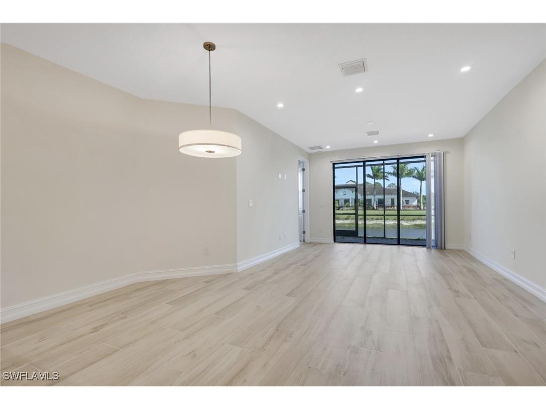 7540 Carnegie Way Naples FL 34119 226003905 image29