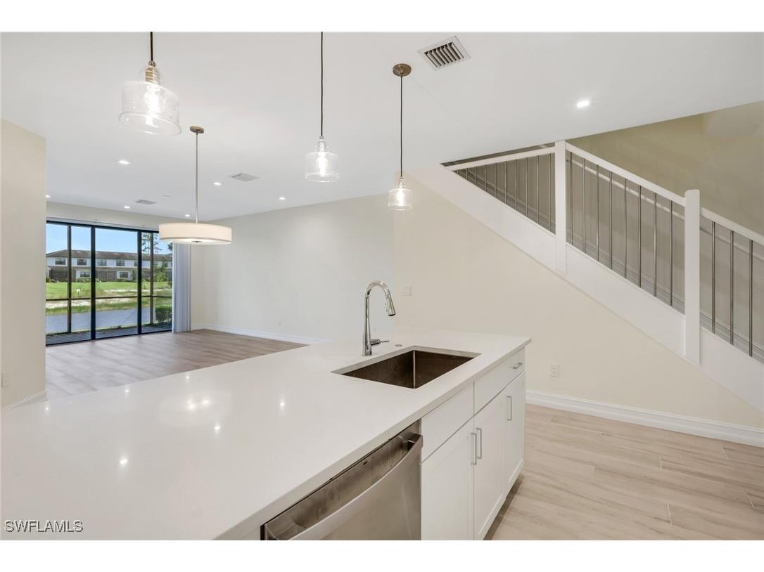 7540 Carnegie Way Naples FL 34119 226003905 image34