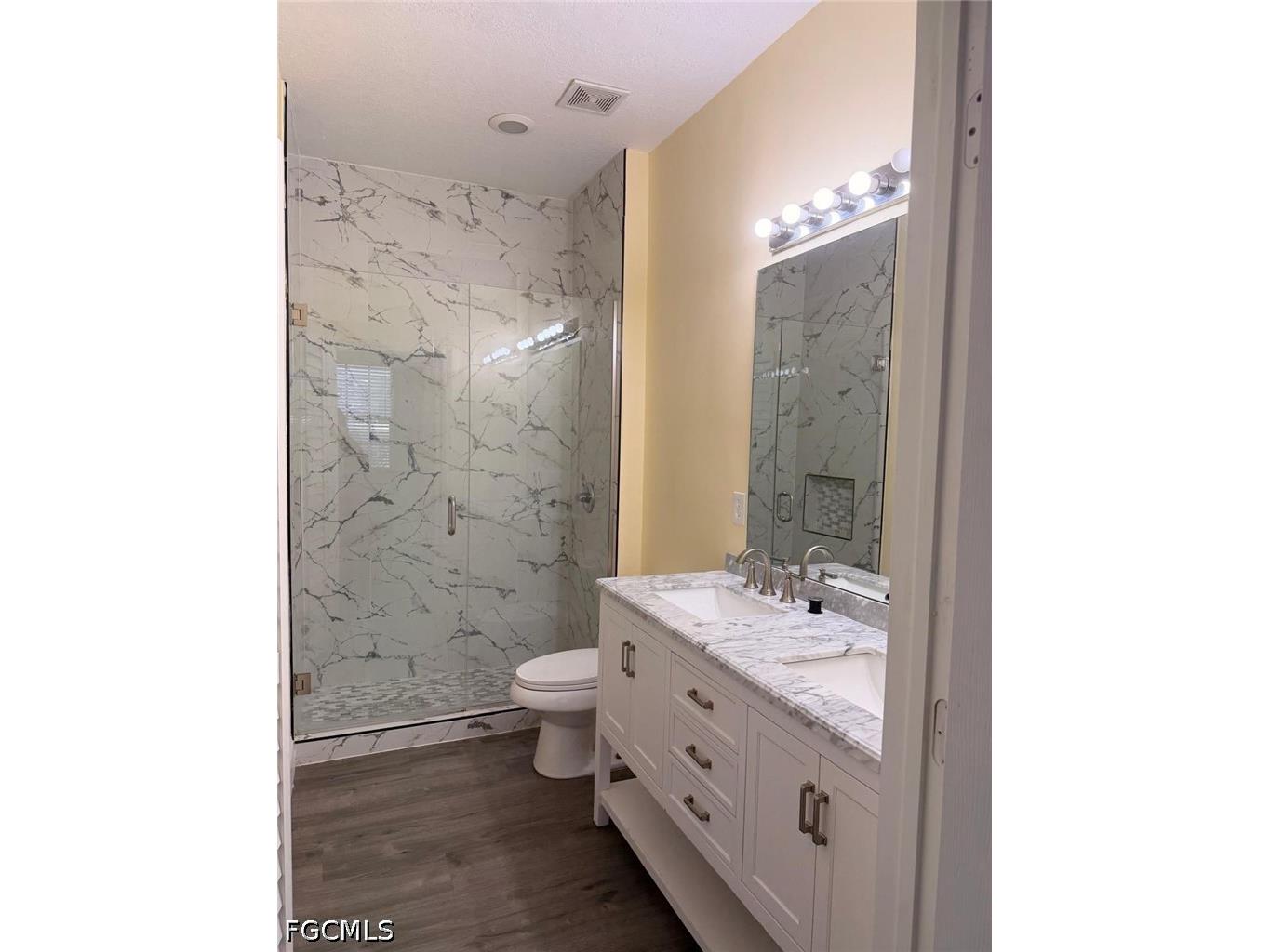 7542 Bristol Circle Naples FL 34120 2026024092 image9