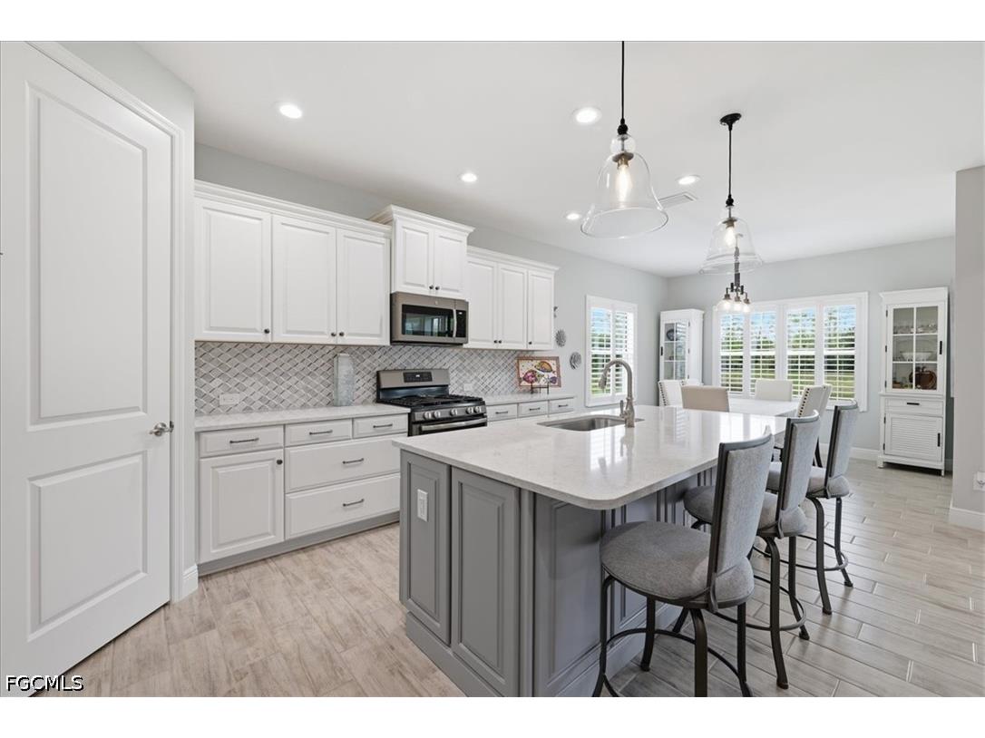 7542 Cypress Walk Drive Fort Myers FL 33966 2026019419 image20