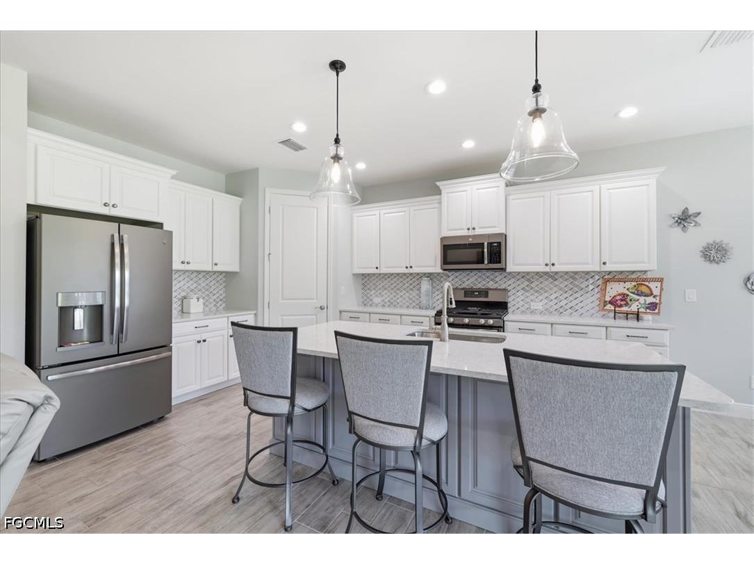 7542 Cypress Walk Drive Fort Myers FL 33966 2026019419 image21