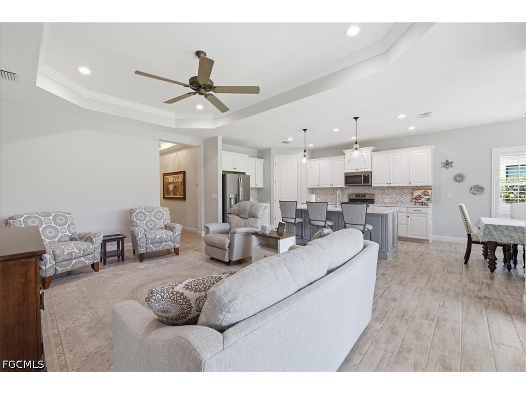 7542 Cypress Walk Drive Fort Myers FL 33966 2026019419 image5