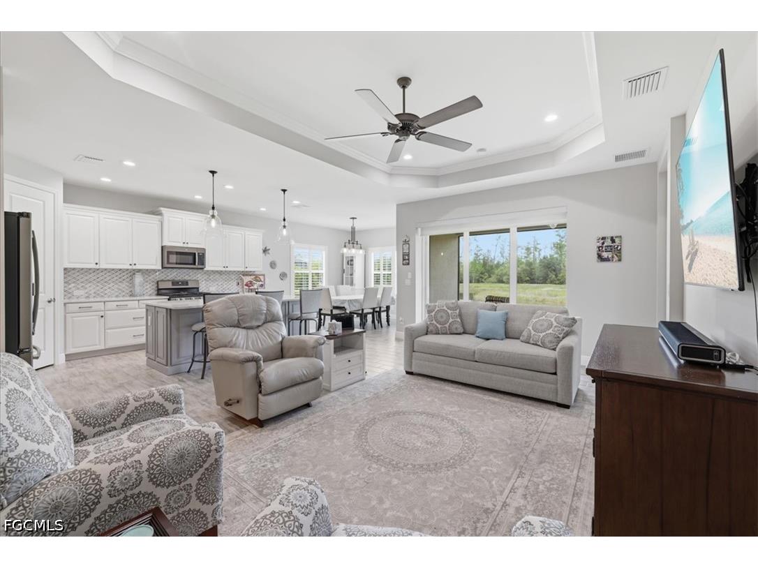 7542 Cypress Walk Drive Fort Myers FL 33966 2026019419 image8
