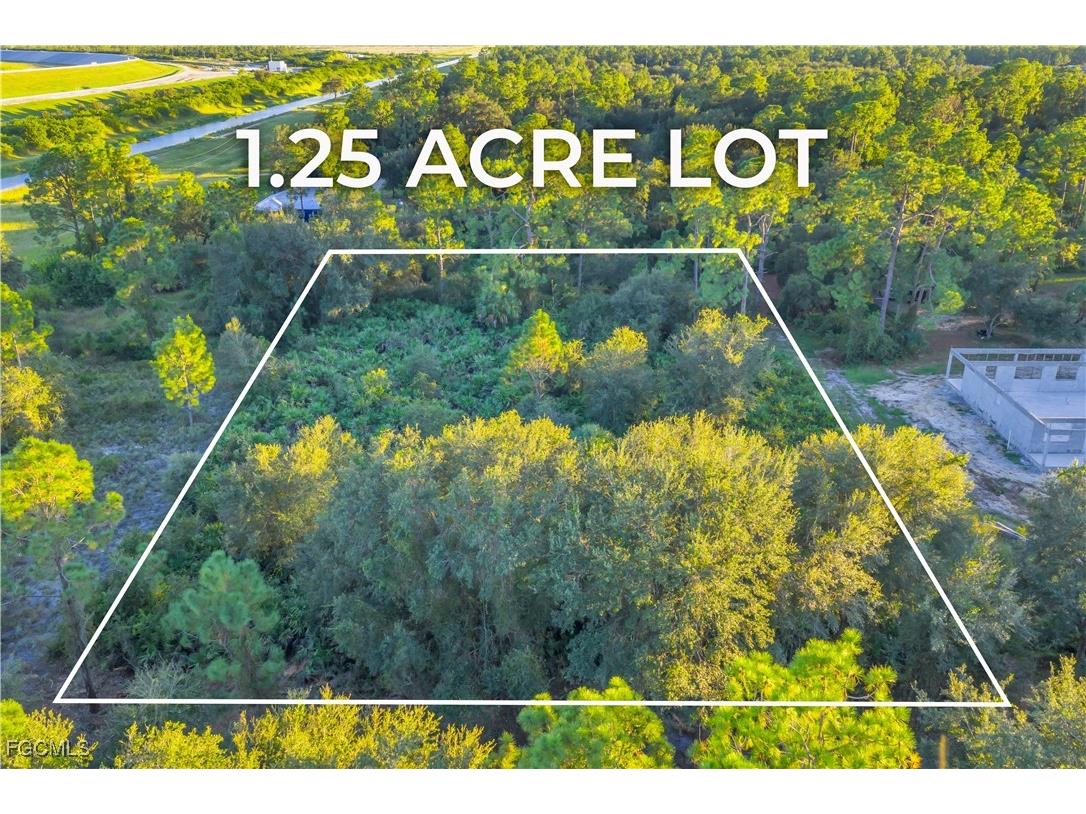 7547 22nd Place Labelle FL 33935 2025015452 image2