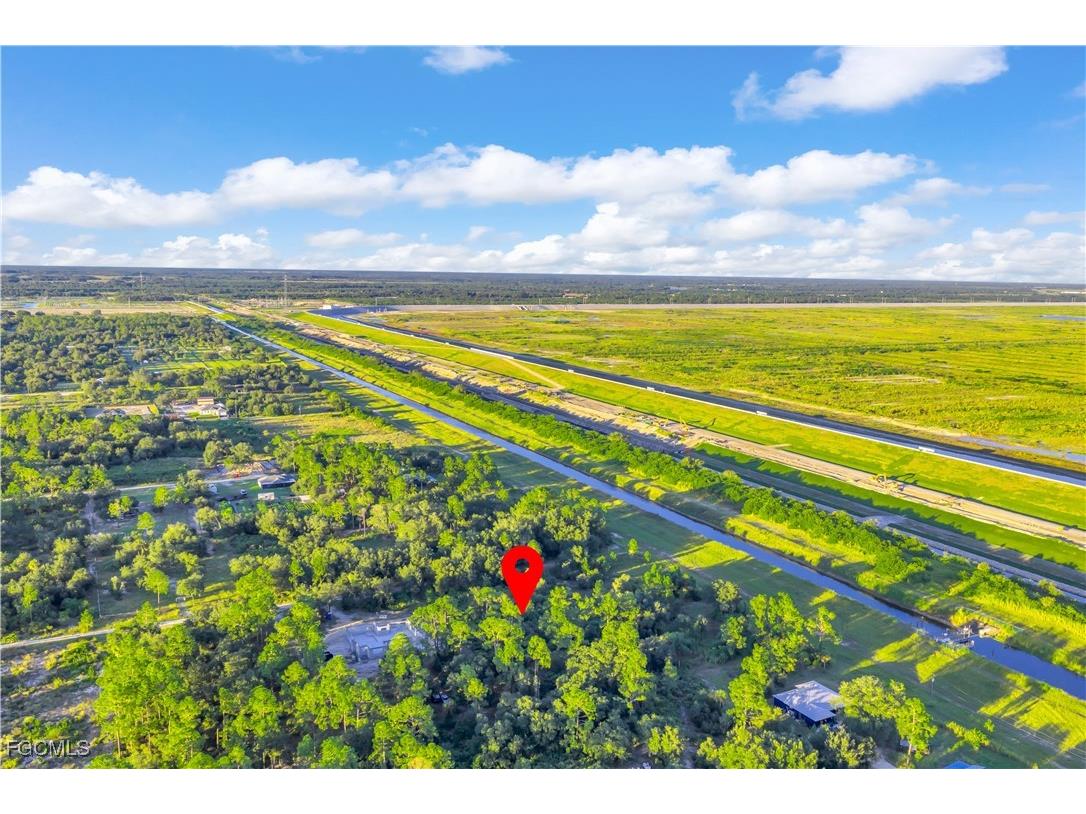 7547 22nd Place Labelle FL 33935 2025015452 image5