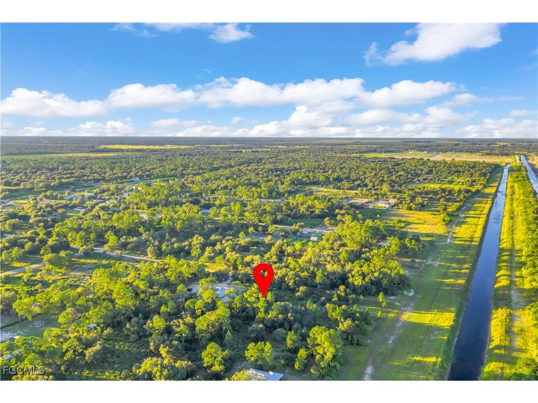 7547 22nd Place Labelle FL 33935 2025015452 image6