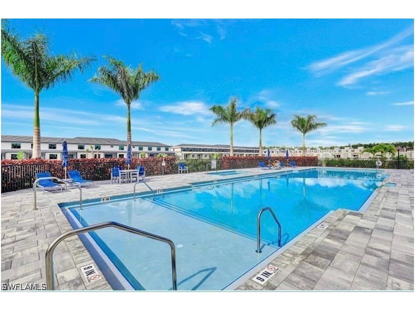 7548 Carnegie Way Naples FL 34119 226025364 image1