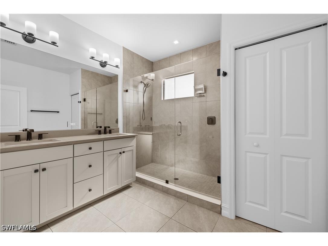 7548 Carnegie Way Naples FL 34119 226025364 image11