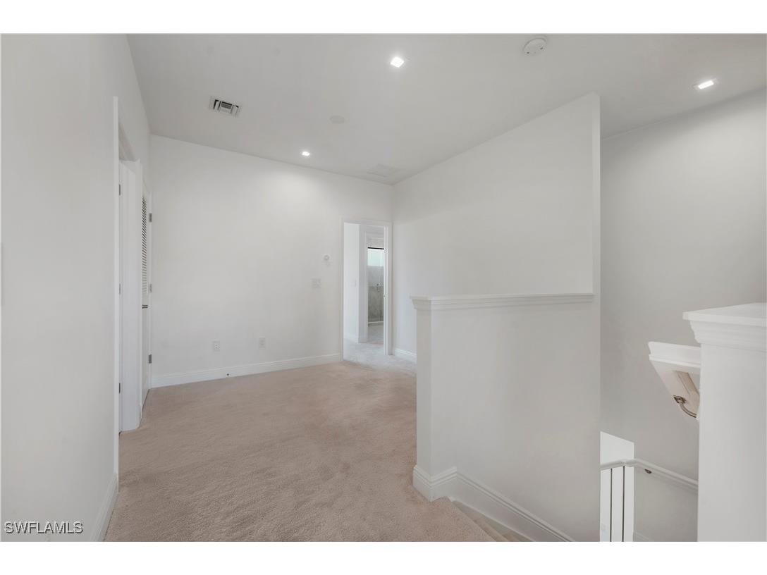 7549 Carnegie Way Naples FL 34119 225076347 image13