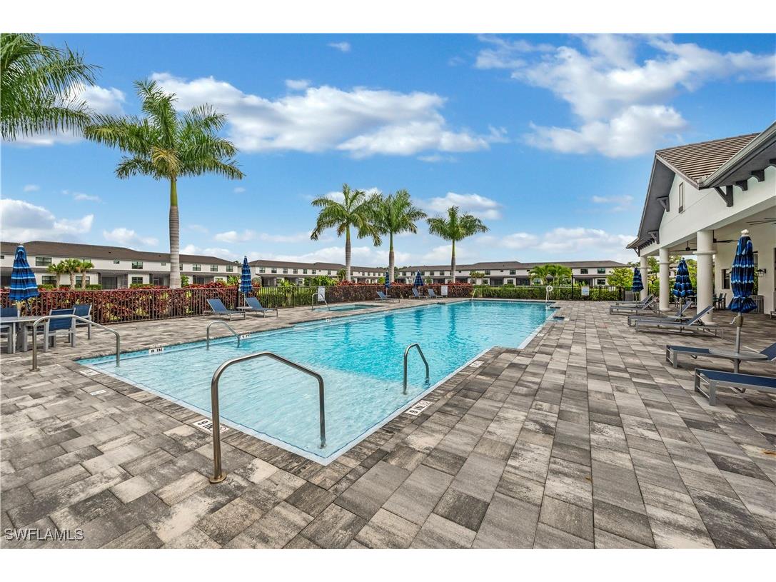 7549 Carnegie Way Naples FL 34119 225076347 image17