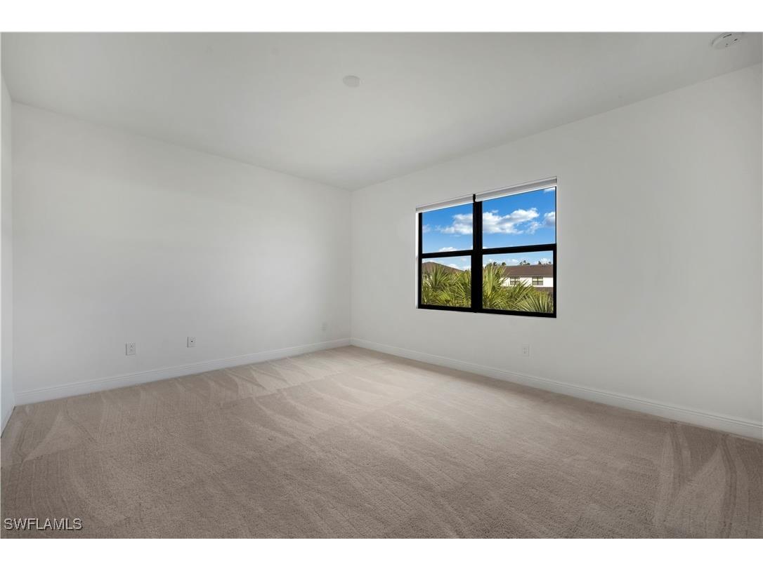 7549 Carnegie Way Naples FL 34119 225076347 image6