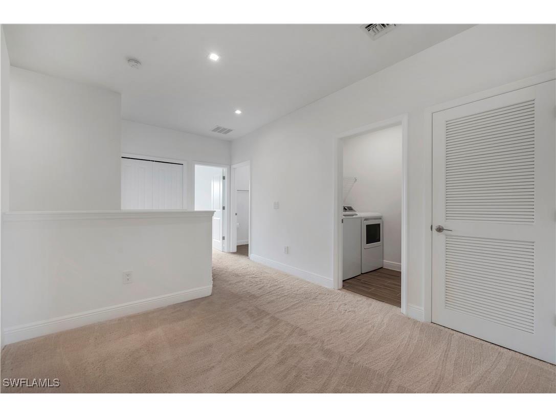 7549 Carnegie Way Naples FL 34119 225076357 image12