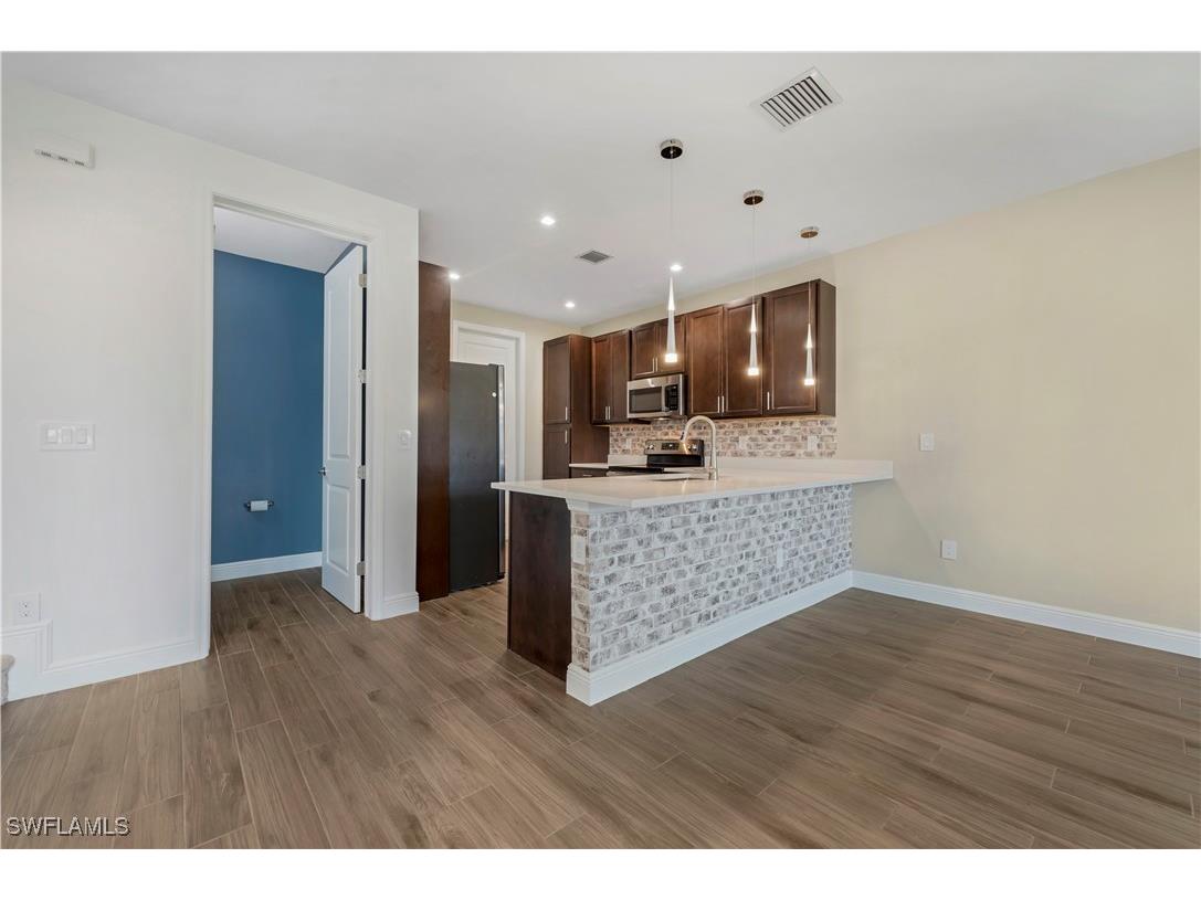 7549 Carnegie Way Naples FL 34119 225076357 image3