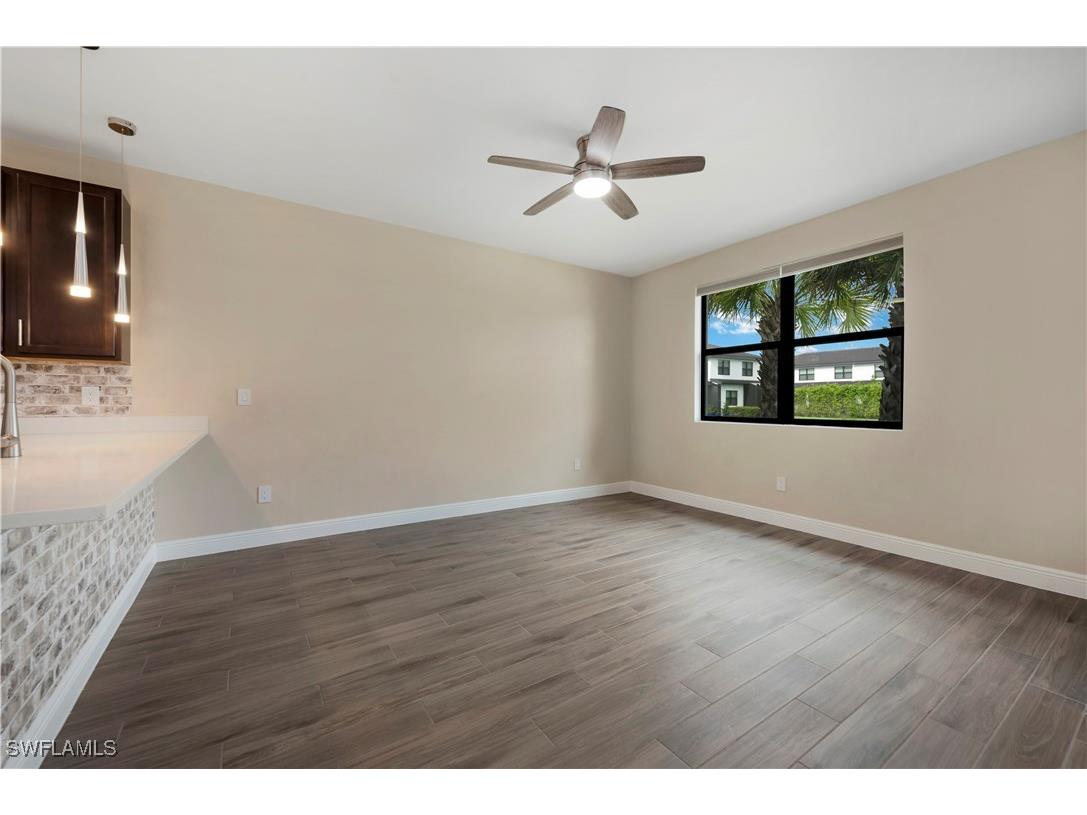 7549 Carnegie Way Naples FL 34119 225076357 image4