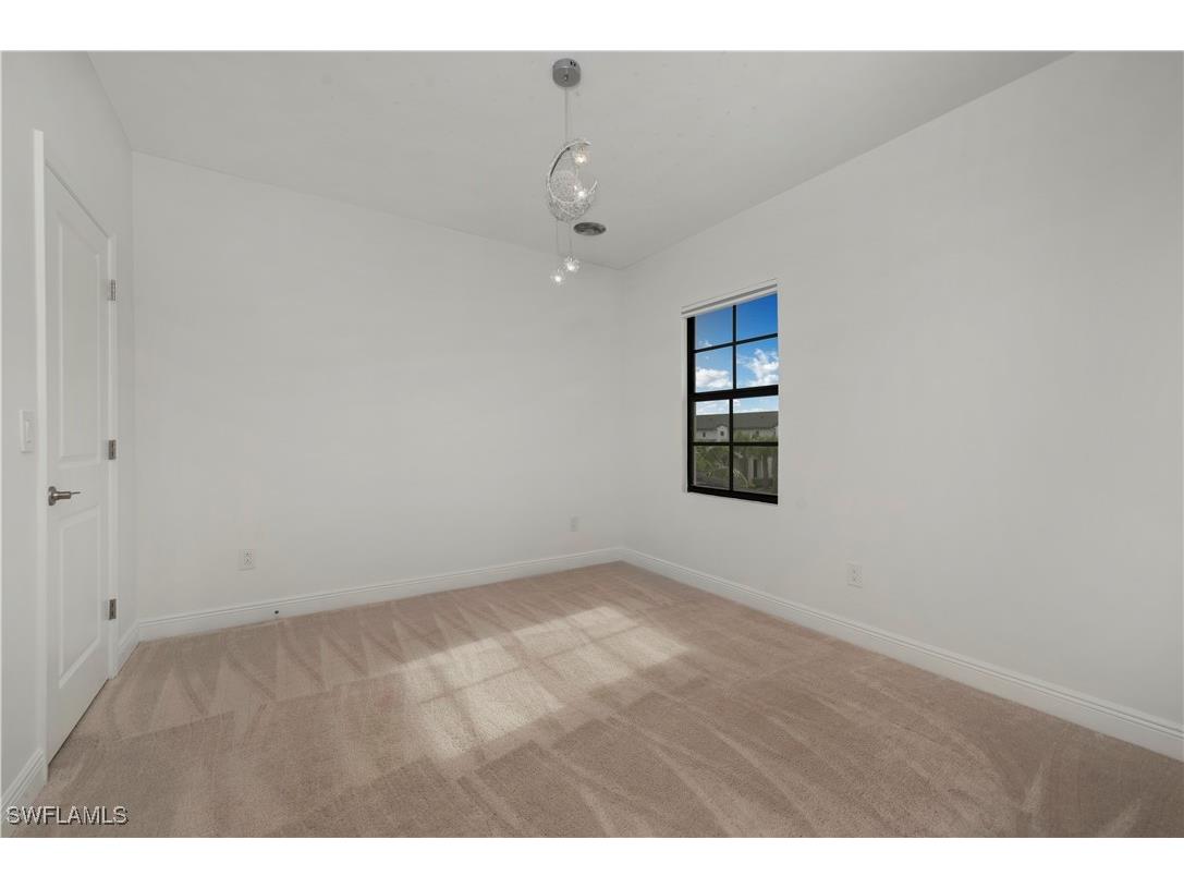 7549 Carnegie Way Naples FL 34119 225076357 image9