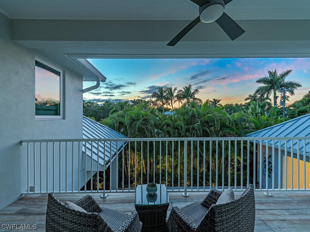 755 Central Avenue Naples FL 34102 223078839 image1