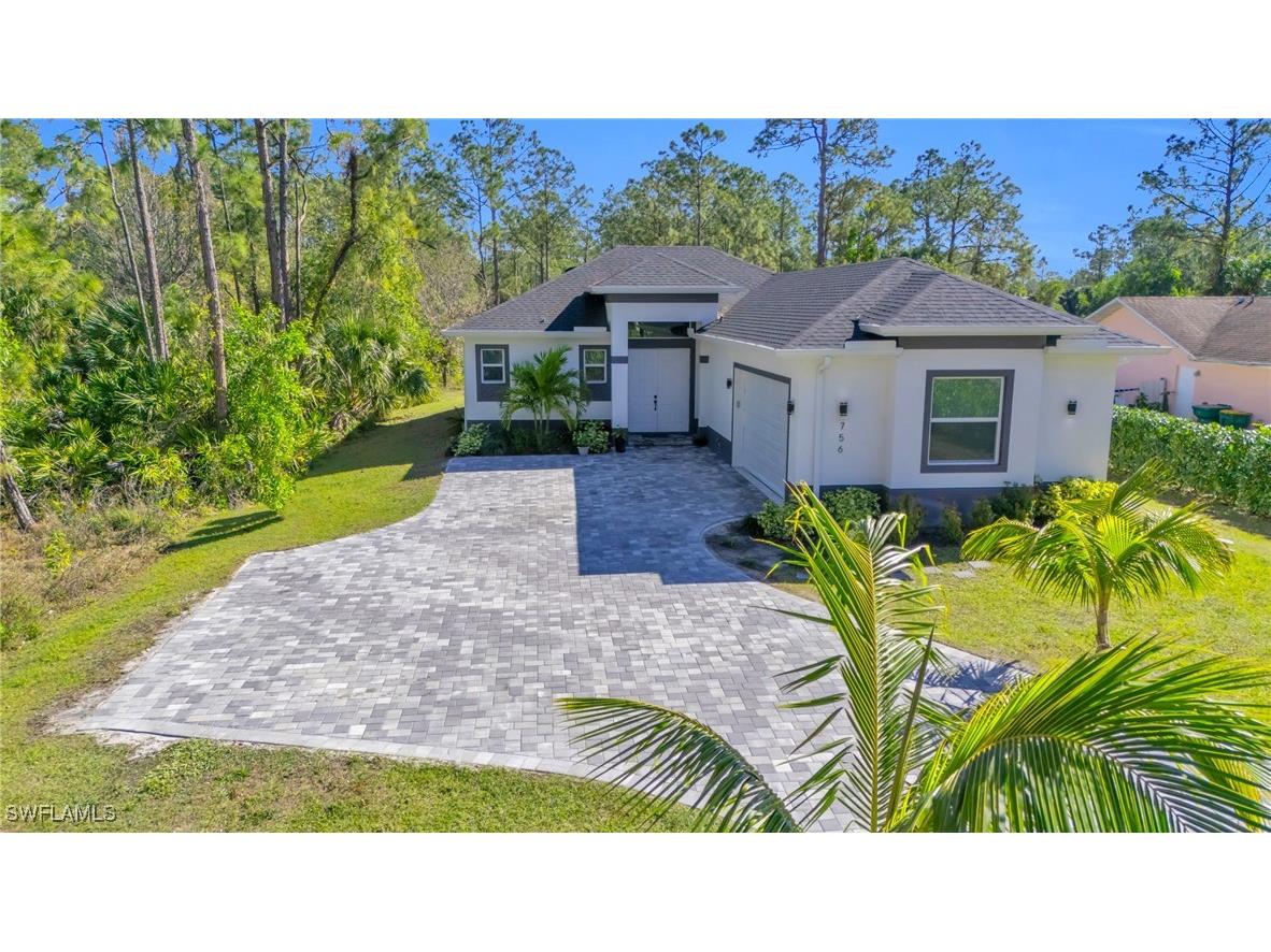 756 12th Street SE Naples FL 34117 225011385 image1