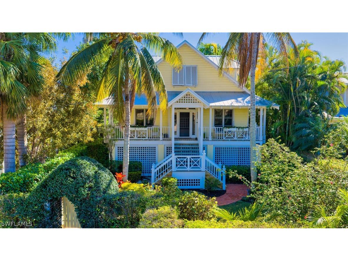 756 8th Avenue S Naples FL 34102 226004247 image1