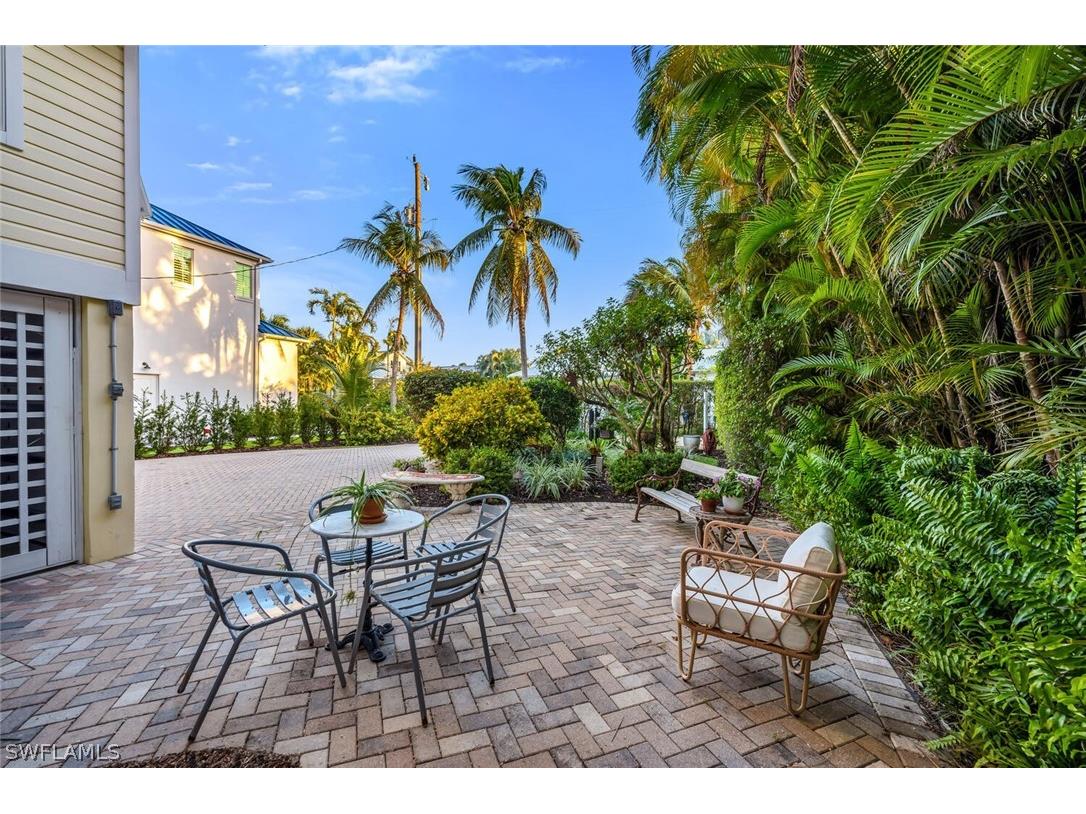 756 8th Avenue S Naples FL 34102 226004247 image27