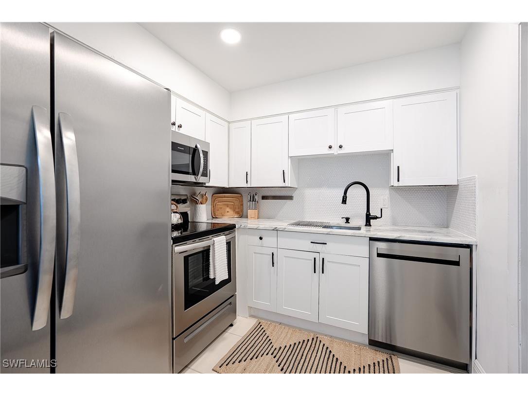757 101 Avenue N Naples FL 34108 225053387 image10
