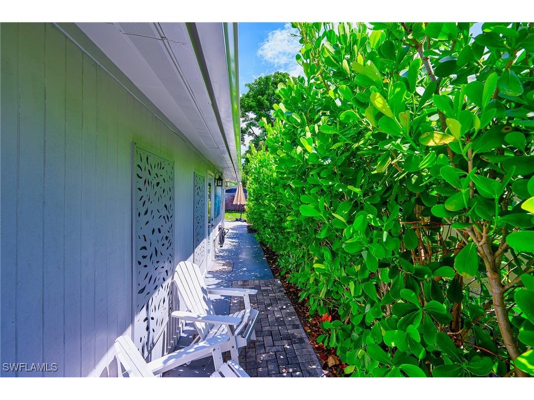 757 101 Avenue N Naples FL 34108 225053387 image23