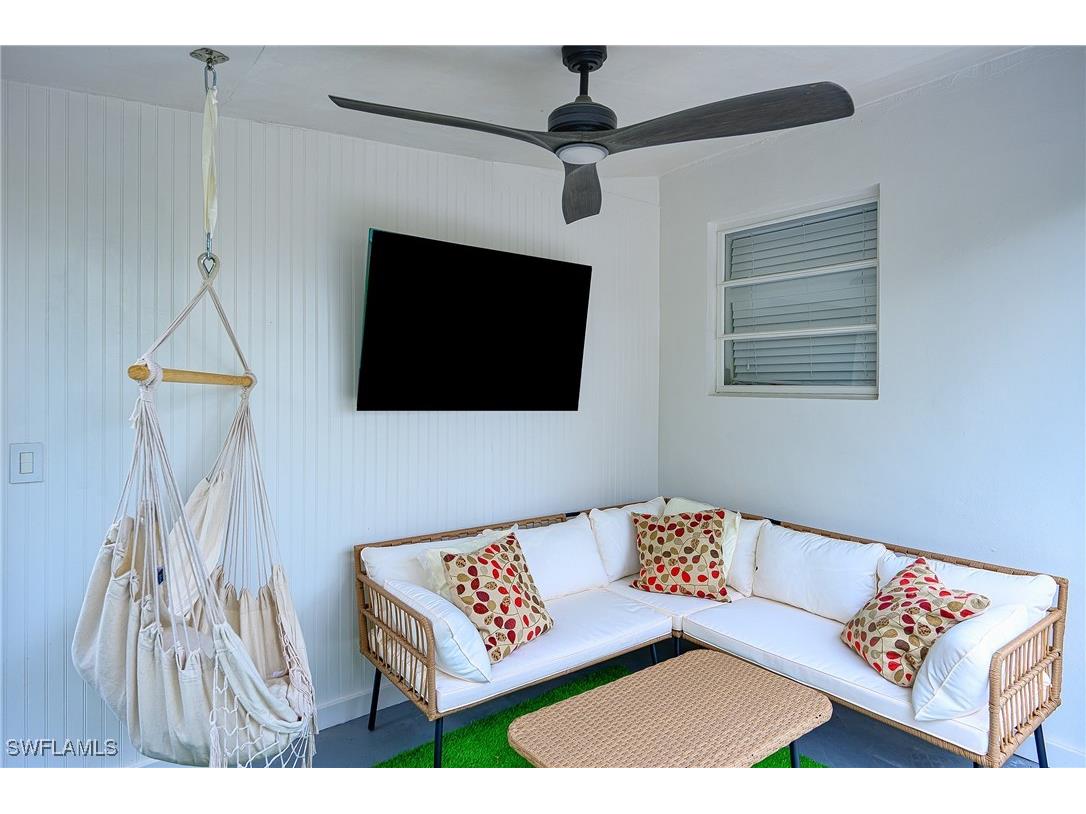 757 101 Avenue N Naples FL 34108 225053387 image24