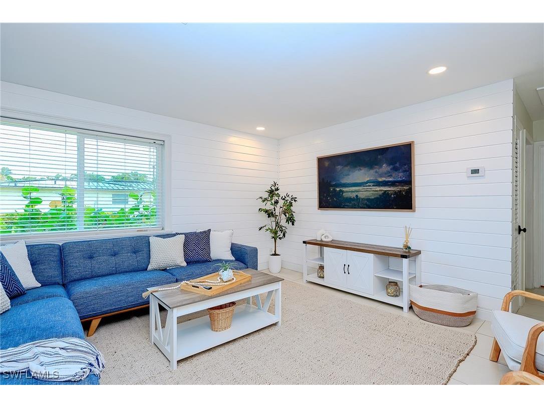 757 101 Avenue N Naples FL 34108 225053387 image6