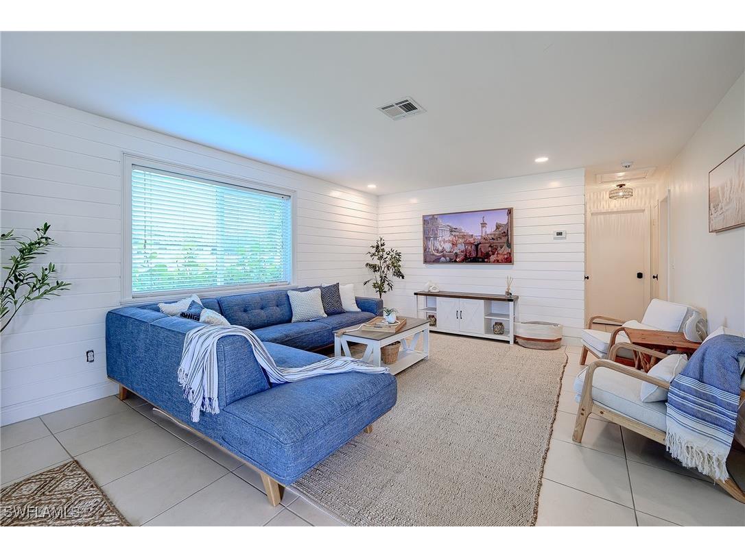 757 101 Avenue N Naples FL 34108 225053387 image8