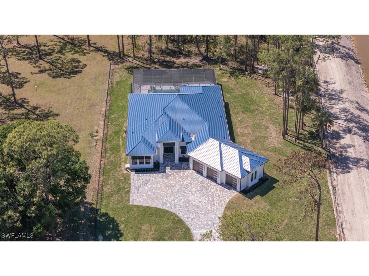 757 29th Street NW Naples FL 34120 225029966 image1