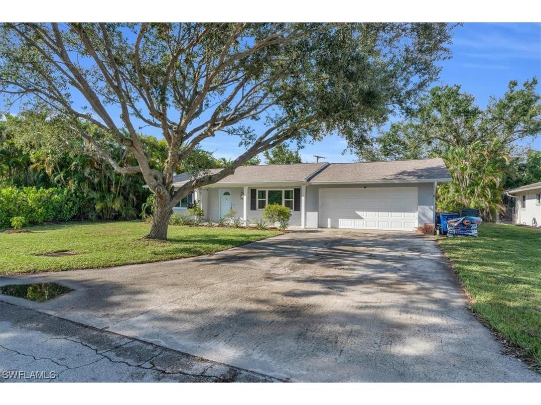 757 Wilson Avenue Fort Myers FL 33919 223046887 image1