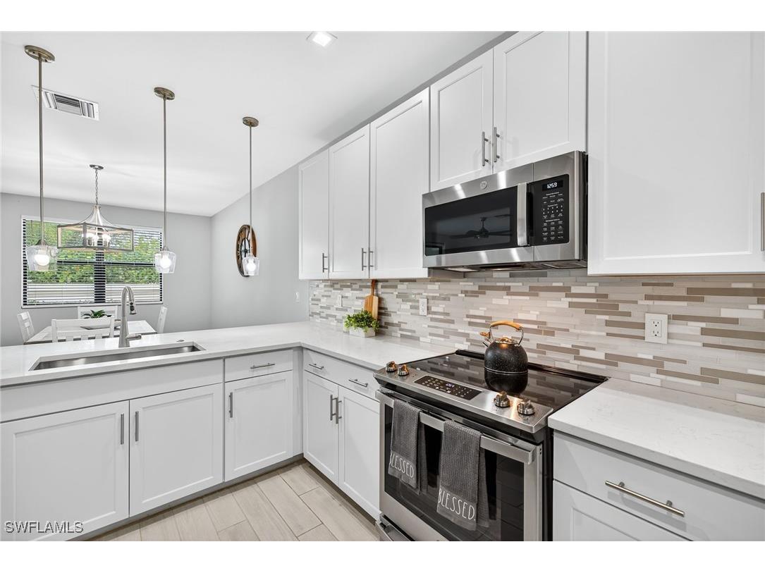 7570 Rockefeller Drive Naples FL 34119 225075345 image1