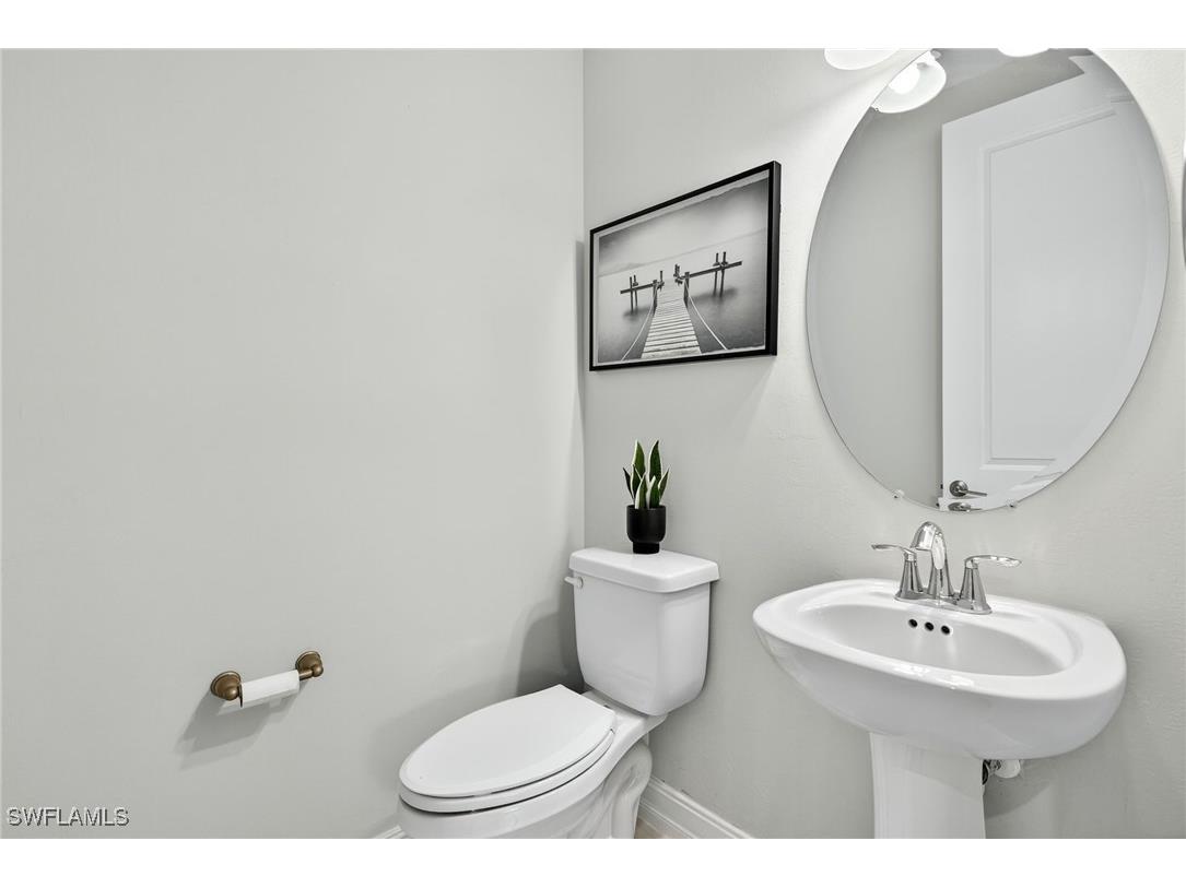 7570 Rockefeller Drive Naples FL 34119 225075345 image20