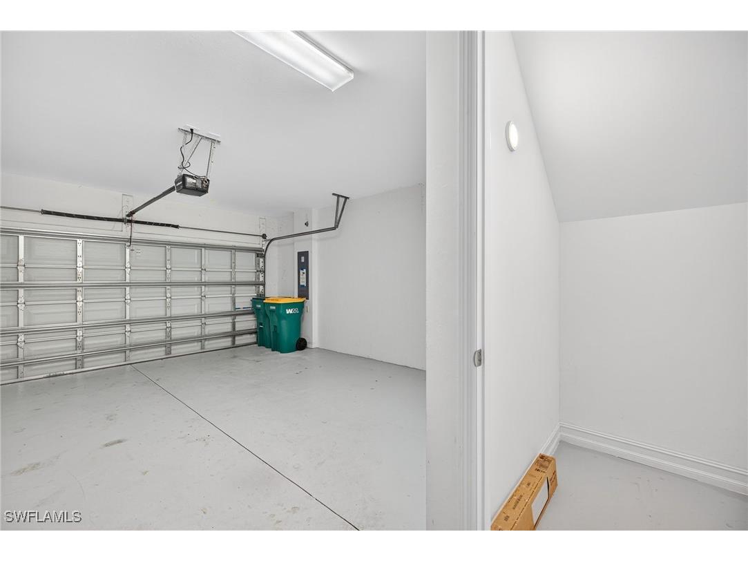 7570 Rockefeller Drive Naples FL 34119 225075345 image23