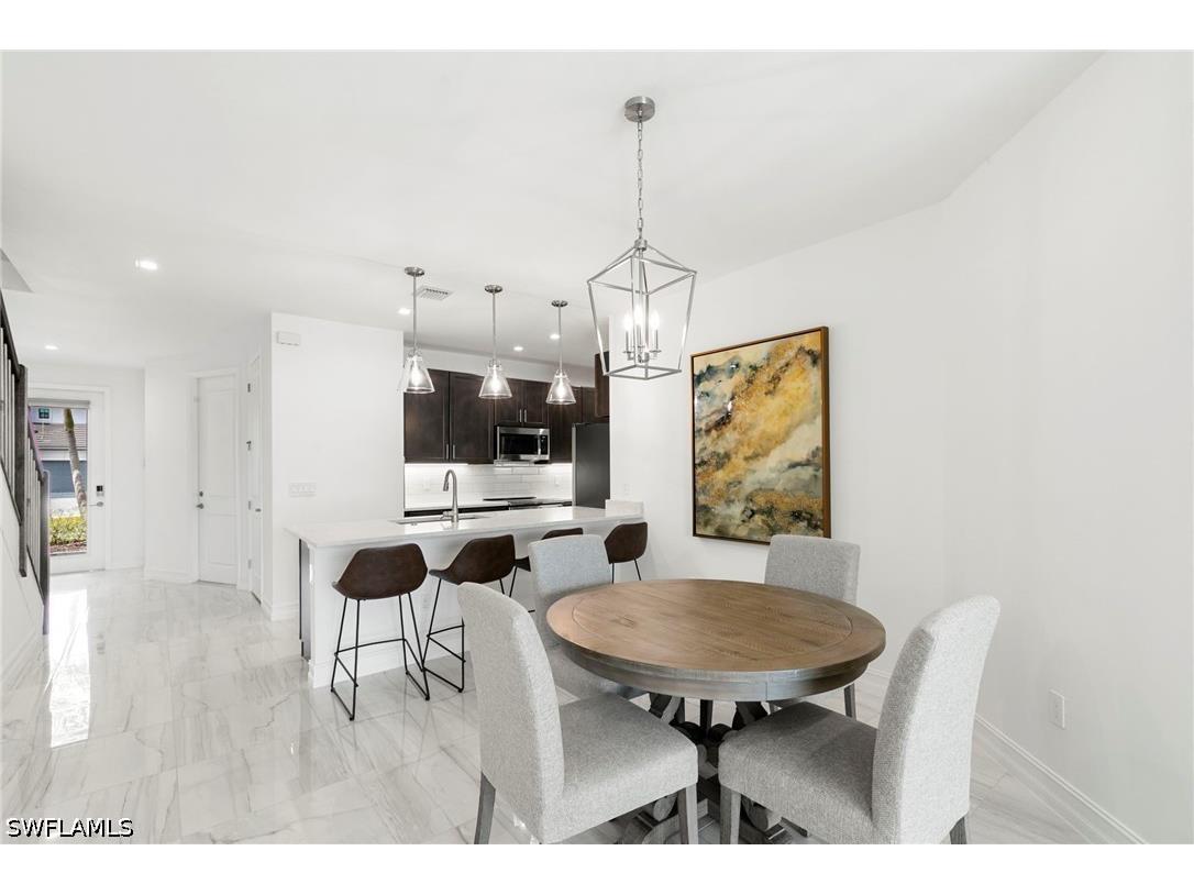 7572 Carnegie Way Naples FL 34119 226015247 image12
