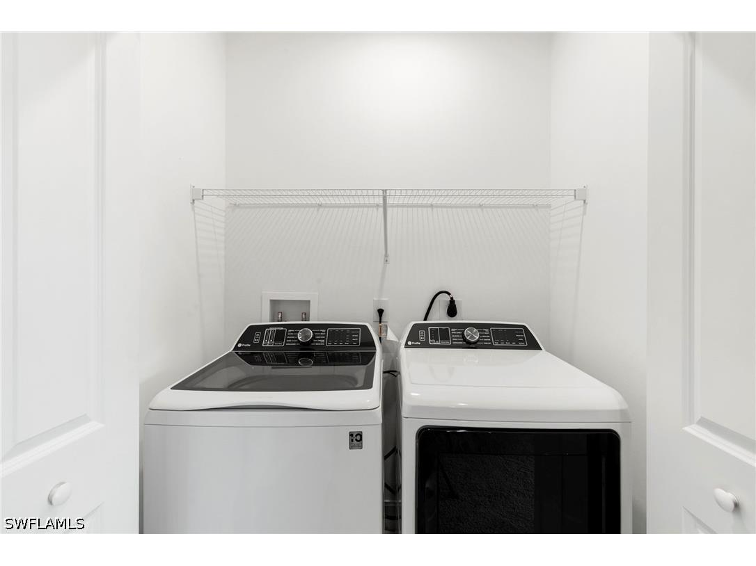7572 Carnegie Way Naples FL 34119 226015247 image29