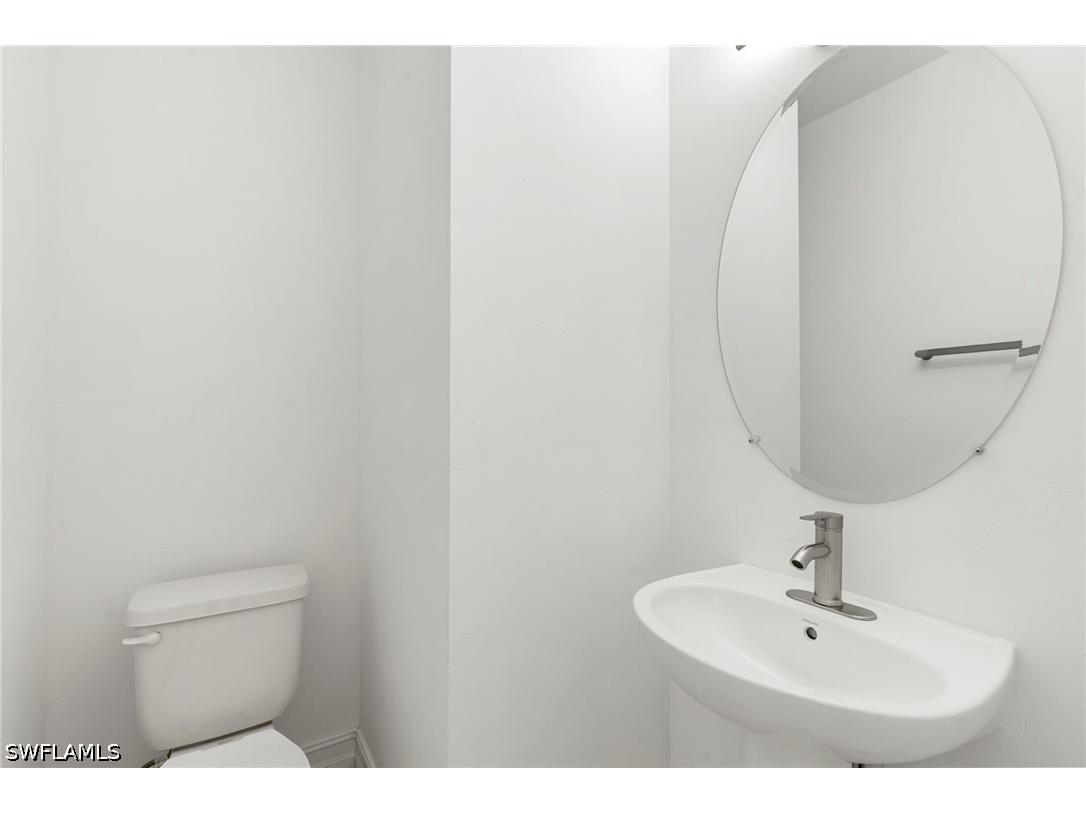 7572 Carnegie Way Naples FL 34119 226015247 image30
